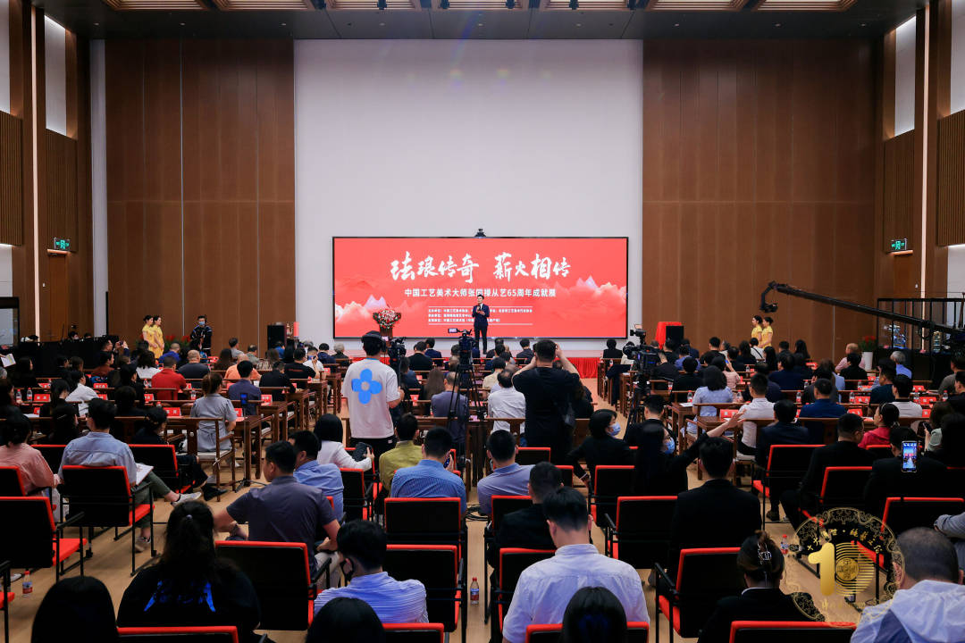 中国十大美术大师_美术大师中国近代_中国美术大师的作品和介绍/