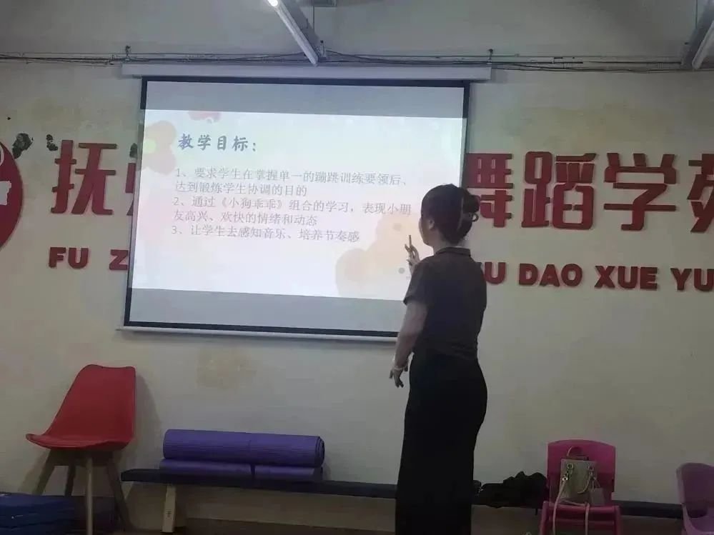 多艺艺术培训机构_艺朝艺夕艺术培训学校_艺壹仟艺术区-人民艺术网/