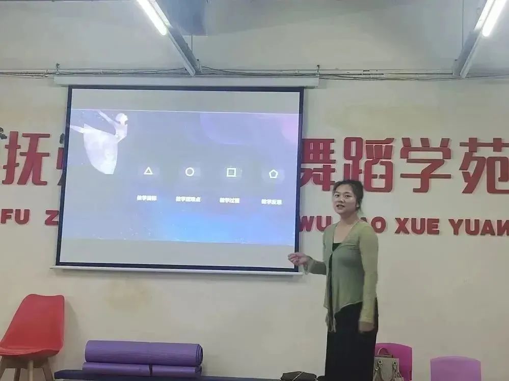 艺壹仟艺术区-人民艺术网_艺朝艺夕艺术培训学校_多艺艺术培训机构/