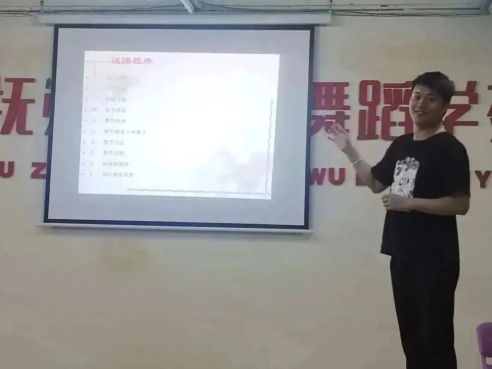 多艺艺术培训机构_艺朝艺夕艺术培训学校_艺壹仟艺术区-人民艺术网/