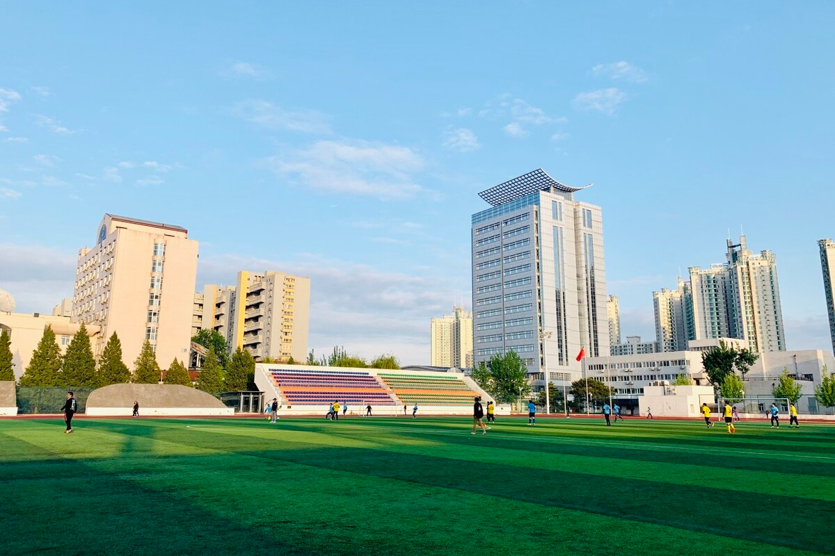 中国传媒大学校考过了文化分多少才录(招生1011人！解读中国传媒大学发布2023年艺术类专业招生简章)/