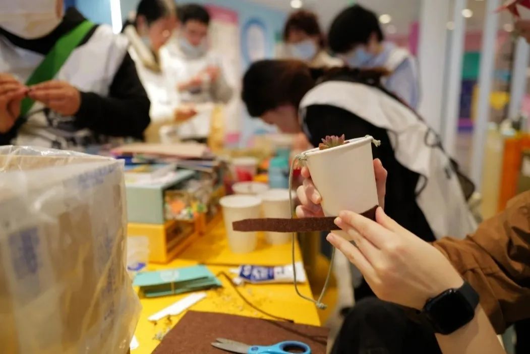 展览艺术家_艺术展览_展览艺术品/
