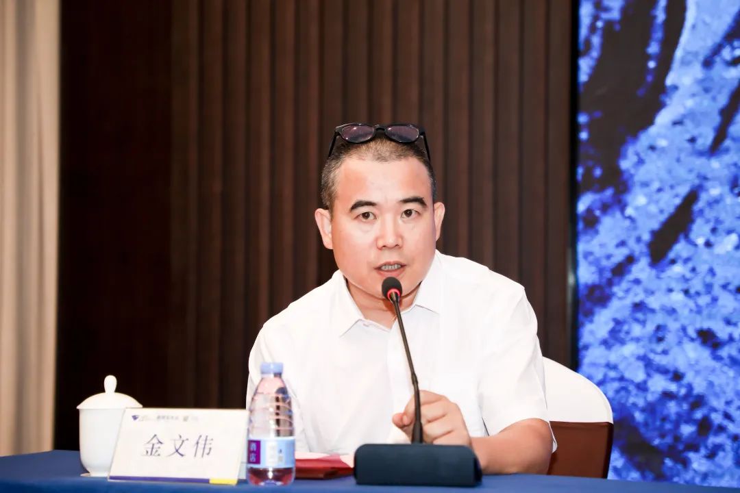 展览艺术字_艺术展览_展览艺术品/
