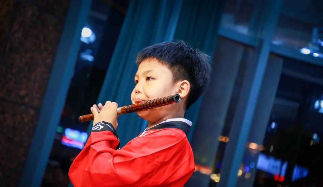 重要艺术成长性教育孩子怎么写_艺术教育给孩子最重要的能力_艺术教育对孩子成长的重要性/