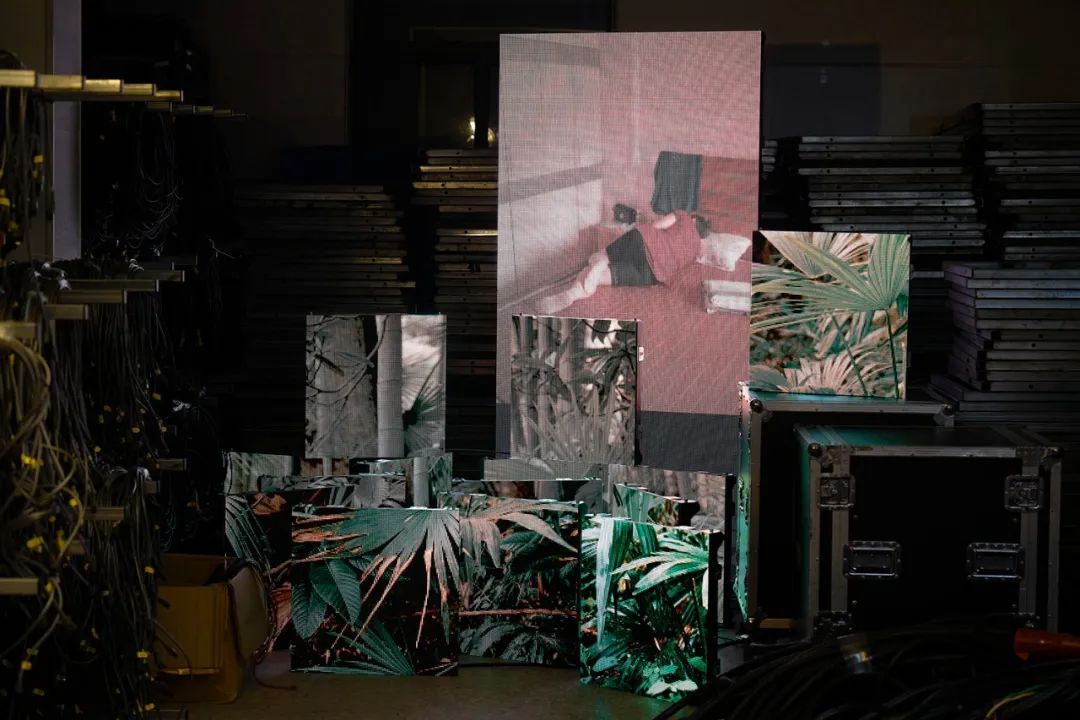 艺术展览_展览艺术英文_展览艺术字/