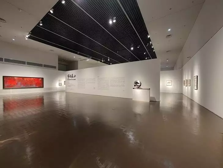 艺术展览_中国艺术境外展览意义_美女生殖器展览艺术