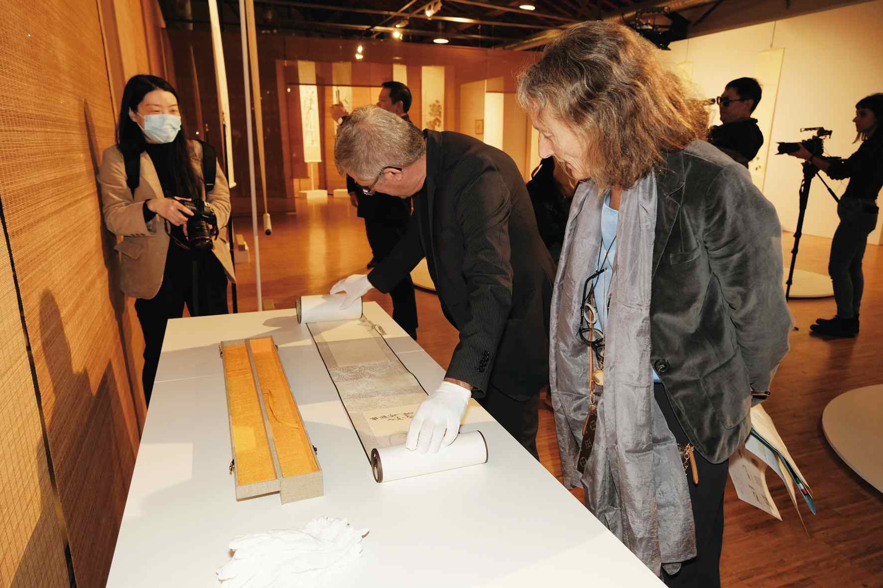 展览艺术品_展览艺术英文_艺术展览