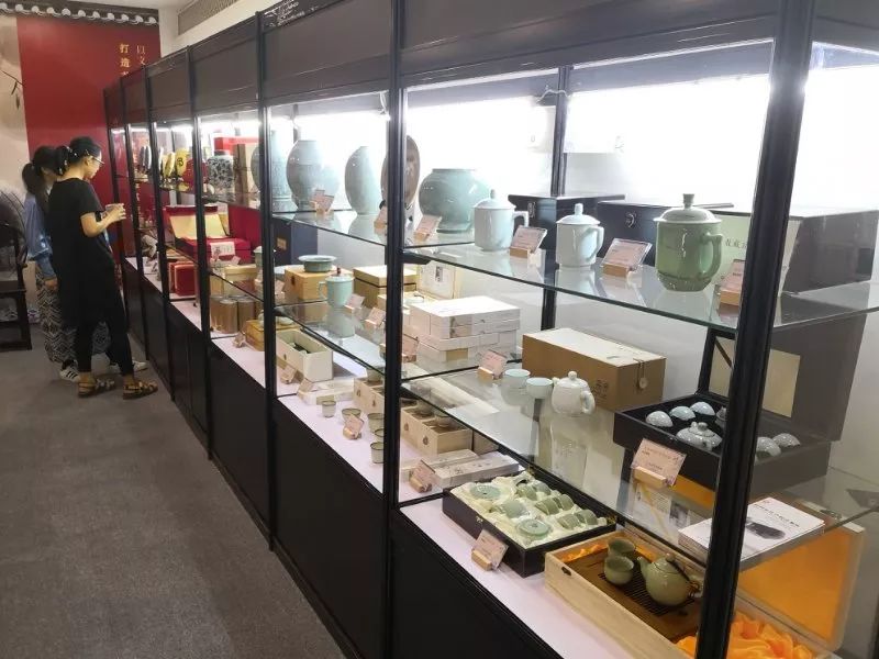 艺术品售卖平台_卖品艺术平台有哪些_卖艺术品的平台