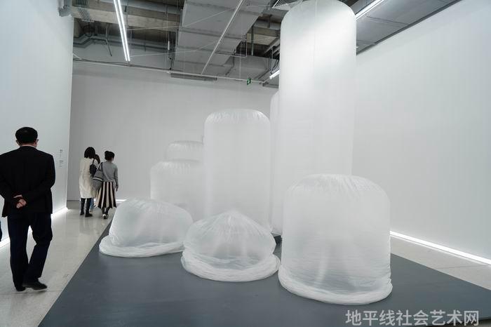 展览艺术品_展览艺术家_艺术展览