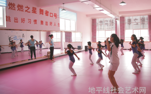 凤凰艺术教育有限公司怎么样_凤凰艺术教育_凤凰艺术教育怎么样