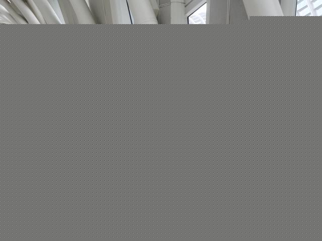 艺术展览上展出的学生绘画和雕塑作品。新京报记者 苏季 摄
