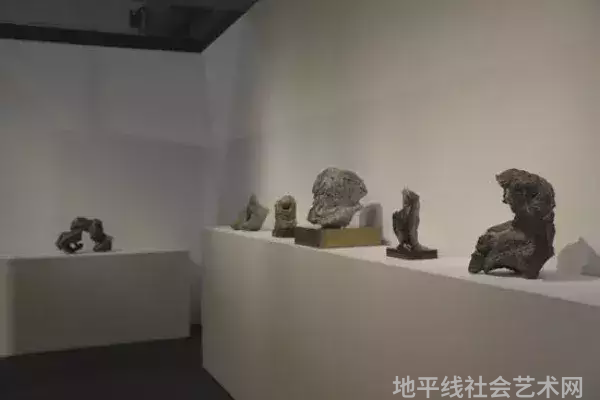展览艺术品_展览艺术字_艺术展览